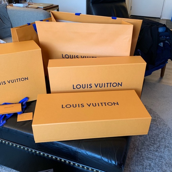 Louis Vuitton boxes and bags - Picture 3 of 7